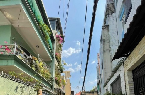 Cần bán gấp nhà GIÁ NGỘP TRƯỜNG CHINH Q12, DT 81.7m2, 6.25x13.24m chỉ nhỉnh 4 tỷ.